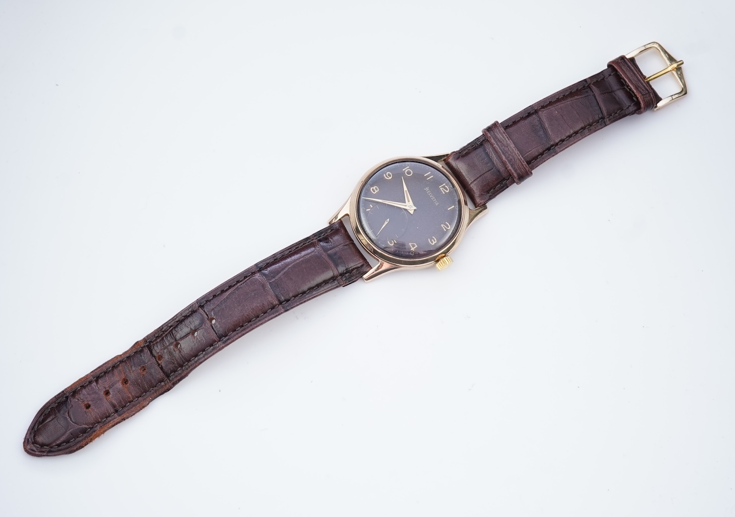 A gentleman's 1960's? 9ct gold Belvetia manual wind wrist watch